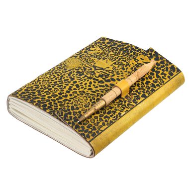 Echtlederbuch mit Leoparden Design und Holzstift