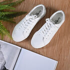 LA MAREY Sneaker aus Kunstleder, Schlangenhautmuster, Größe 40, Weiß image number 2